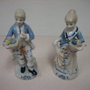 Vintage Victorian Colonial Figurine Women and Men Pair